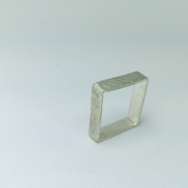 Anell Katia Frame